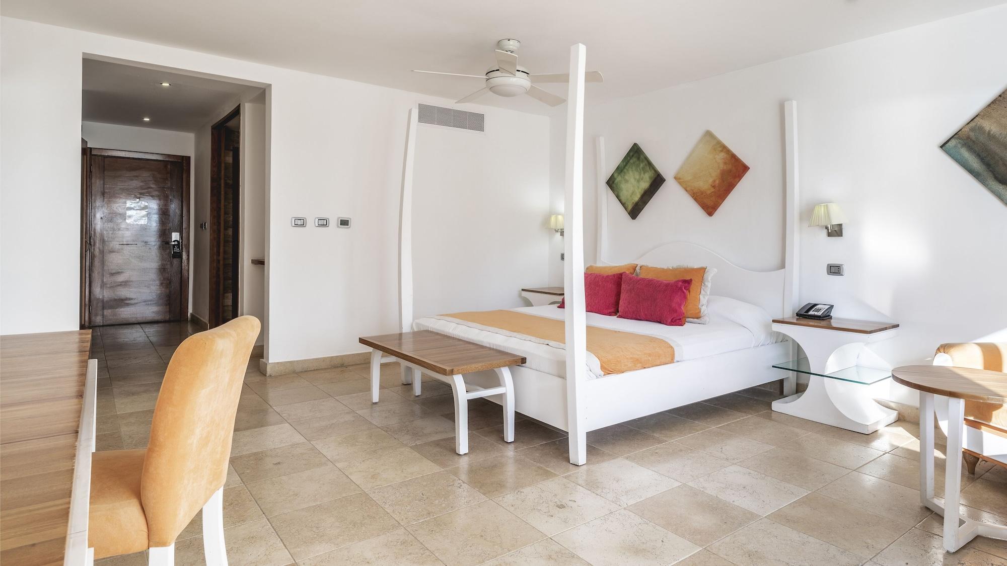 Be Live Experience Hamaca Suites Boca Chica Exterior photo
